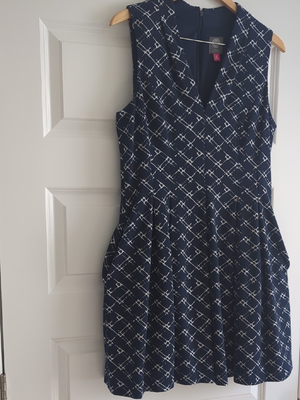 Vince Camuto Navy Sleeveless Geometric Midi Dress P2P 21 L37 From Shoulder